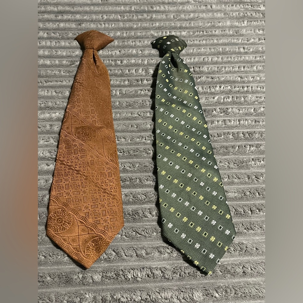 Regal Clip on Neck Ties lot of 2 
Vintage 50’s